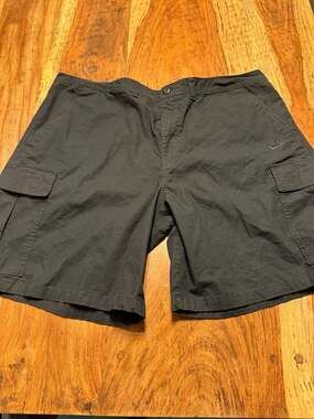 Nike Men's Woven Ripstop Cargo Shorts Black Size 40